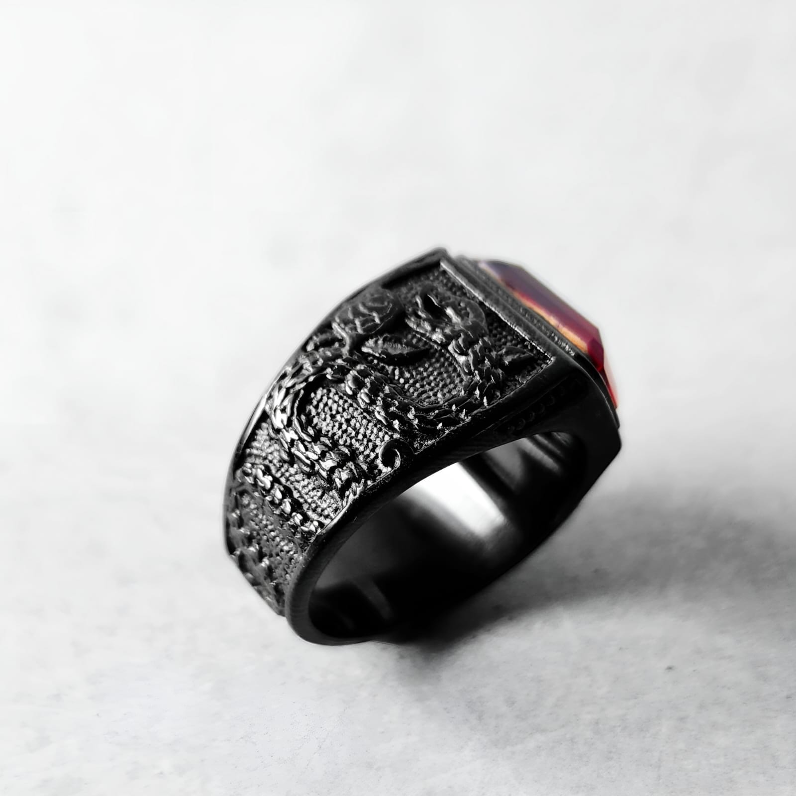 Red Snake Ring - Imagen 6