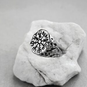 Vegvisir Rock Ring